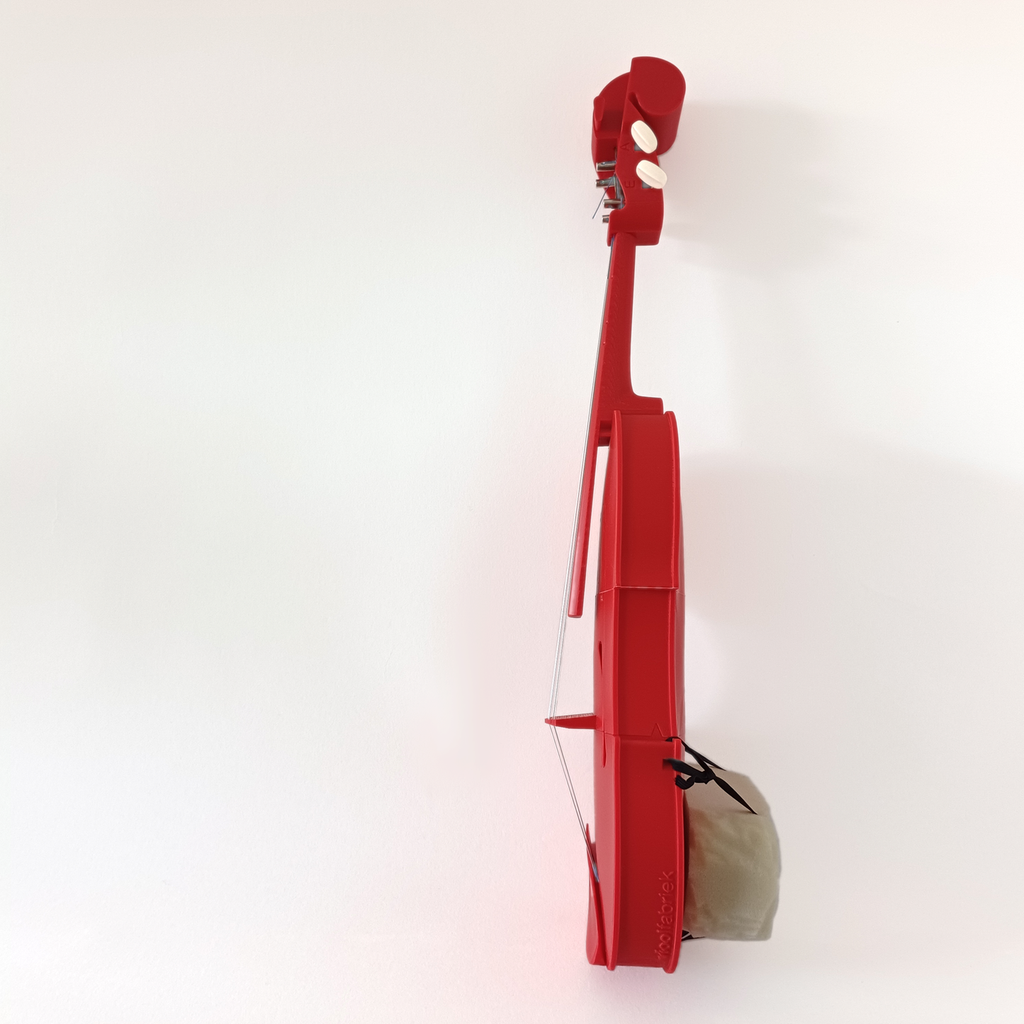 hele viool rood zijkant vioolfabriek